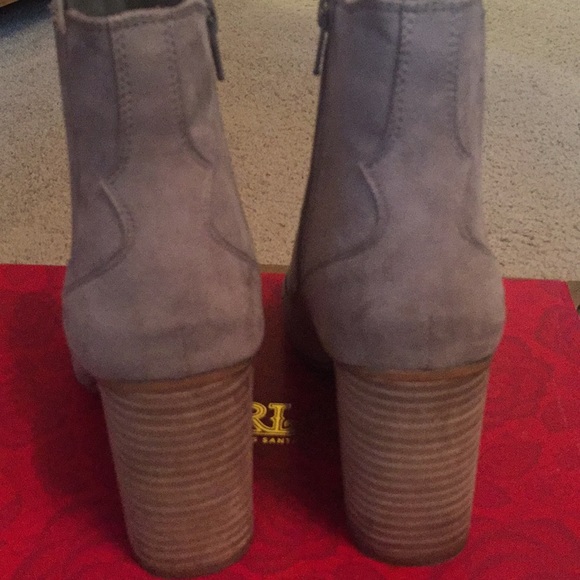 Carlos Santana Grey/Taupe suede peep toe booties - Picture 3 of 6